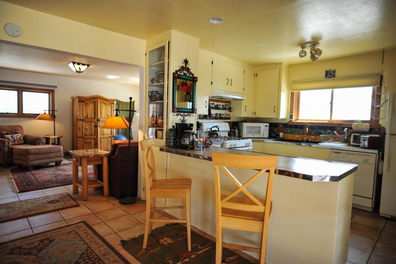 Heart And Wings Retreat Center Apartment Silver City Bagian luar foto