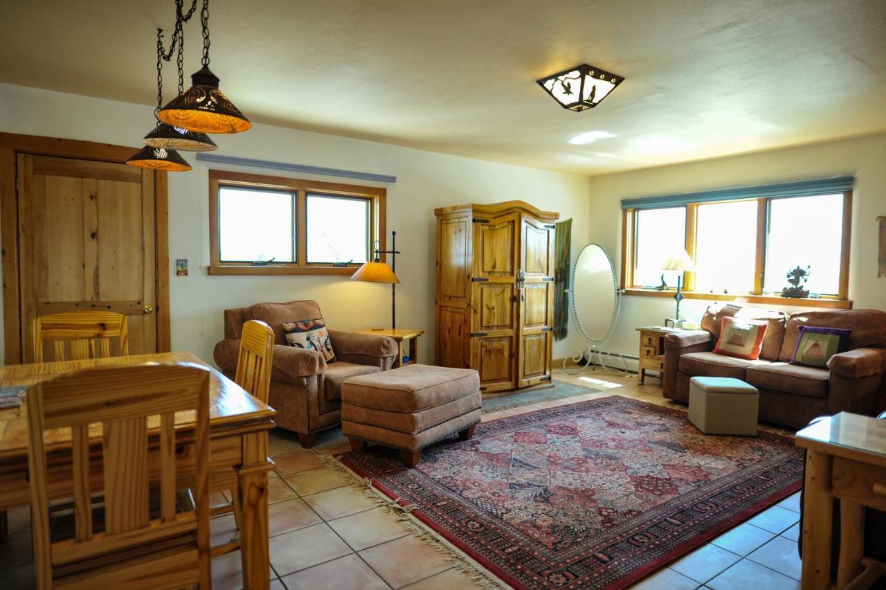 Heart And Wings Retreat Center Apartment Silver City Bagian luar foto