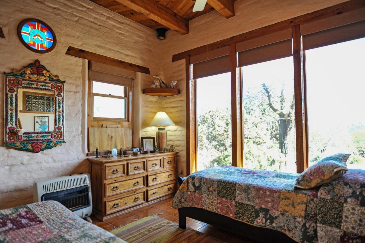 Heart And Wings Retreat Center Apartment Silver City Bagian luar foto
